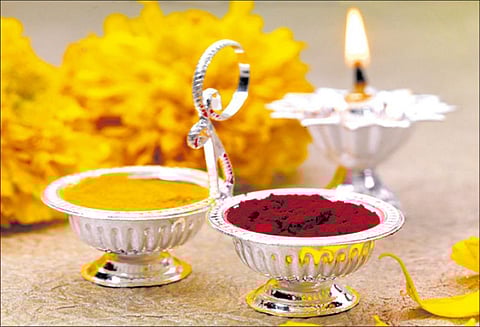 சந்தனம், குங்குமம் அணிவதன் ஆன்மிக பின்னணி