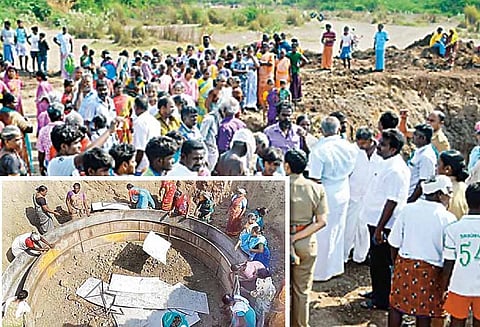 ஆழ்துளை கிணறு அமைக்கும் பணிக்கு எதிர்ப்பு, வெள்ளாற்றில் இறங்கி கிராம மக்கள் முற்றுகை போராட்டம்