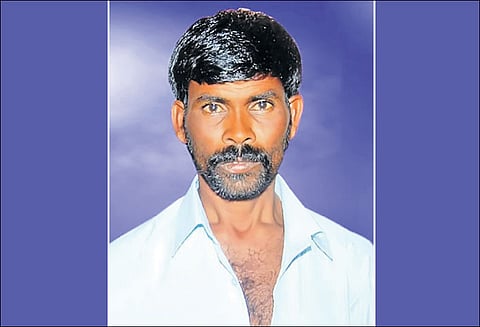 விபத்தில் தொழிலாளி சாவு: காரணமானவர்களை கைது செய்யக்கோரி போலீஸ் சூப்பிரண்டு அலுவலகம் முற்றுகை