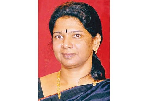 பொள்ளாச்சி பாலியல் கொடுமைகளை அரசும், போலீசும் மூடி மறைக்க முயற்சி கனிமொழி எம்.பி. குற்றச்சாட்டு