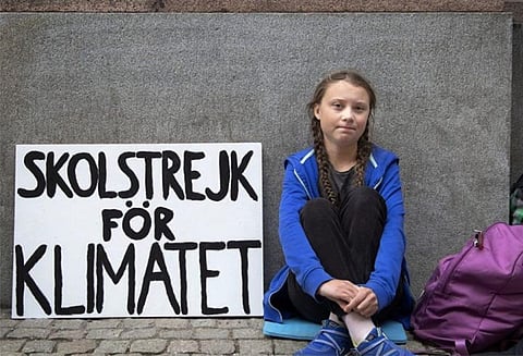 பள்ளிப்படிப்பை பாதியில் நிறுத்திவிட்டு பூமியை காப்பாற்ற போராடும் சிறுமி - அமைதிக்கான நோபல் பரிசு வழங்க பரிந்துரை