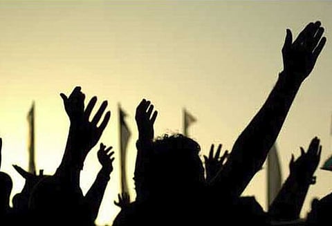 மணல் குவாரி அமைக்காததை கண்டித்து மாட்டுவண்டி தொழிலாளர்கள் தேர்தலை புறக்கணிக்க முடிவு