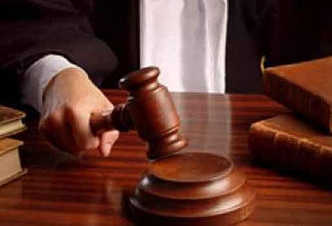 பள்ளி மாணவியை பாலியல் பலாத்காரம் செய்த தொழிலாளிக்கு 3 ஆண்டு ஜெயில் வேலூர் கோர்ட்டு தீர்ப்பு