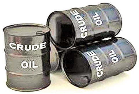 பிப்ரவரி மாதத்தில், டாலர் மதிப்பில் கச்சா எண்ணெய் இறக்குமதி 8.05 சதவீதம் குறைந்தது