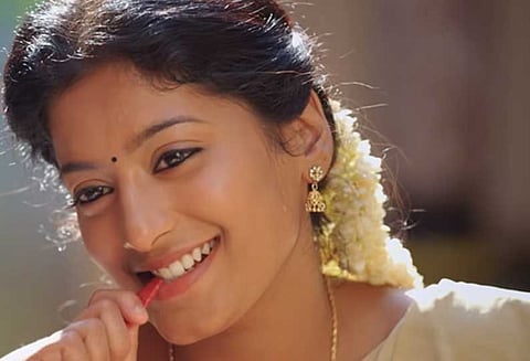 பறக்கும் பாவைகள்!