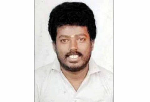 மாயமானவர் பிணமாக மீட்பு, திண்டுக்கல் ஆட்டோ டிரைவரை கொலை செய்த 6 பேர் கோர்ட்டில் சரண்