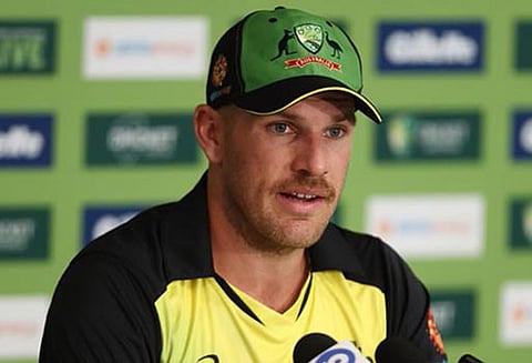 ‘ஹாட்ரிக்’ சதத்தை நழுவ விட்டார், ஆரோன் பிஞ்ச்