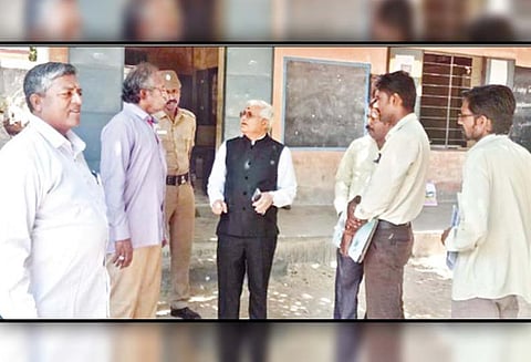 நன்னிலம் அருகே, வாக்குச்சாவடி மையங்களை தேர்தல் பார்வையாளர் ஆய்வு