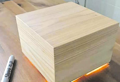 தனது மனைவி நிம்மதியாக தூங்க புதிய கருவி கண்டுபிடிப்பு : ‘பேஸ்புக்’ நிறுவனர் மார்க் ஜூக்கர்பெர்க் அசத்தல்