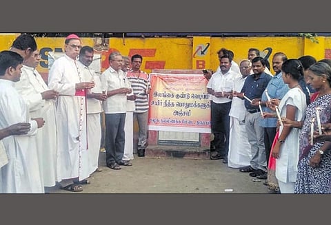 தர்மபுரியில் இலங்கை குண்டுவெடிப்பில் உயிரிழந்தவர்களுக்கு அஞ்சலி