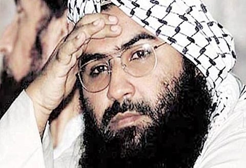 மசூத் அசாருக்கு தடை: ஐ.நா. அறிவிப்பை அமல்படுத்த வேண்டியது பாகிஸ்தானின் பொறுப்பு - இந்திய வெளியுறவுத்துறை கருத்து