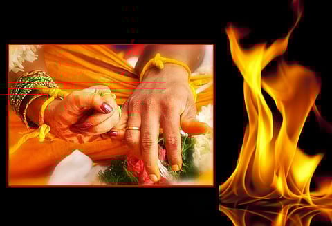 கணவருக்கு 2-வது திருமணம்: மாமனாரை உயிரோடு எரித்துக்கொன்ற மருமகள் மண்எண்ணெய் ஊற்றி தீ வைத்த கொடூரம்