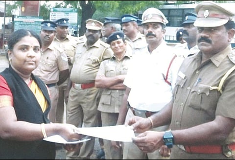 விசாரணை என்ற பெயரில் இரவில் பெண்களை போலீஸ் நிலையங்களில் வைத்து துன்புறுத்தக்கூடாது போலீசாருக்கு, சார்பு நீதிபதி அறிவுறுத்தல்