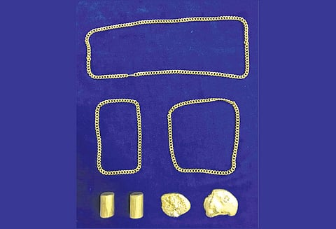 சென்னை விமான நிலையத்தில் ரூ.38½ லட்சம் கடத்தல் தங்கம் பறிமுதல்