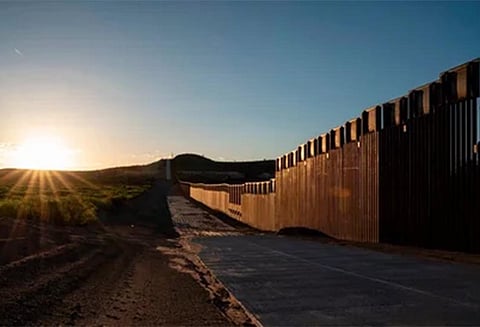 பாகிஸ்தானுக்கான நிதியில் இருந்து மெக்சிகோ எல்லையில் சுவர் கட்ட ரூ.10,500 கோடி ஒதுக்கீடு - அமெரிக்கா அறிவிப்பு