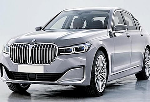 பி.எம்.டபிள்யூ.இஸட்4 ரோட்ஸ்டர், 7 சீரிஸ் பிளக் அன்ட் ஹைபிரிட் அறிமுகம்