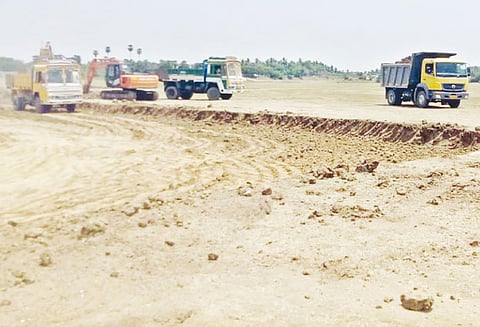 வடுவூர் ஏரியை ரூ.3 கோடியில் தூர்வாரும் பணி கூடுதலாக தண்ணீர் தேக்க நடவடிக்கை