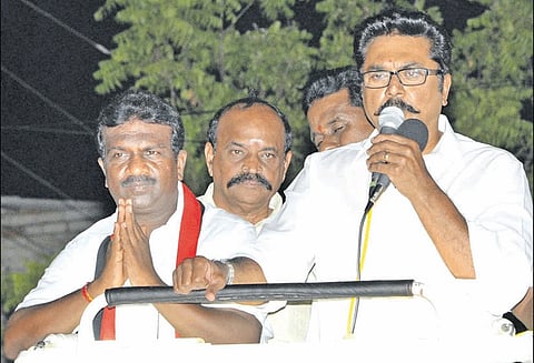 ஓட்டப்பிடாரம் தொகுதியில் அ.தி.மு.க. வெற்றி பெறுவது உறுதி சரத்குமார் பேச்சு