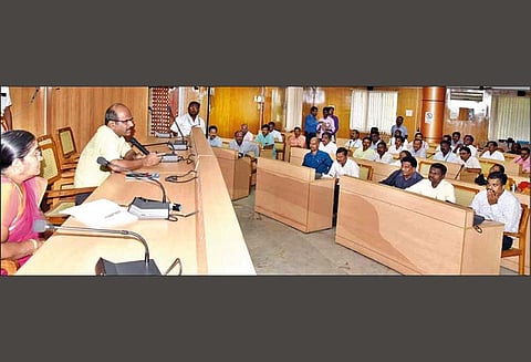 திருச்சி நாடாளுமன்ற தொகுதிக்கான வாக்கு எண்ணும் பணியில் 288 பேர் ஈடுபடுவார்கள் - கலெக்டர் சிவராசு தகவல்