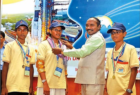 ‘விண்வெளியில் போட்டி இருந்தாலும் போர் ஏற்பட வாய்ப்பு இல்லை’ - இஸ்ரோ தலைவர் கே.சிவன்