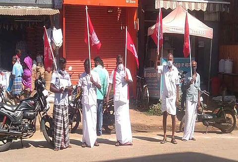 சங்கரன்கோவில், சிவகிரியில் இந்திய கம்யூனிஸ்டு கட்சியினர் ஆர்ப்பாட்டம்