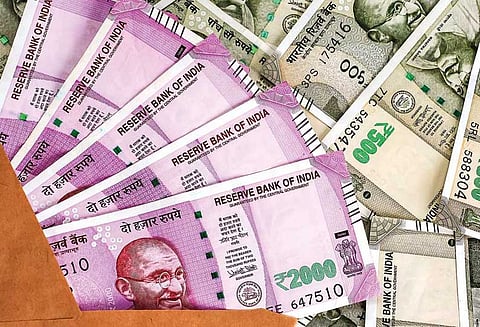 எஸ்பிஐ வங்கியில் ரூ.2.81 கோடி மோசடி.