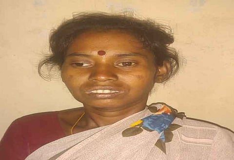 2 பச்சிளம் குழந்தைகள் கொடூரக்கொலை; கள்ளக்காதலனுடன் தாய் கைது