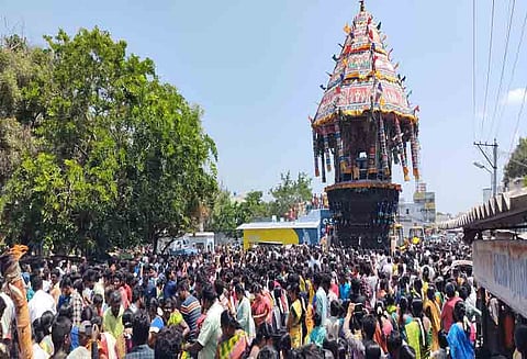 பவானி, சிவகிரி, கோபி பகுதி கோவில்களில் சித்திரை தேரோட்டம்