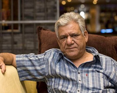 இந்தி நடிகர் ஓம்புரி மரணத்தில் மர்மம்: உறவினர்கள், நண்பர்களிடம் போலீஸ் விசாரணை