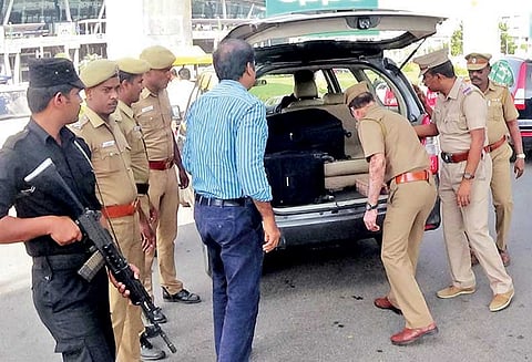 குடியரசு தினம்: சென்னை விமான நிலையத்தில் உச்சக்கட்ட பாதுகாப்பு