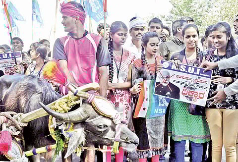 கவர்னர் மாளிகையை முற்றுகையிட முயன்ற வாட்டாள் நாகராஜ் கைது