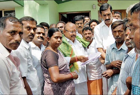 வலுவான தலைமை வேண்டும் என்பதற்காக சசிகலாவை ஏற்றுள்ளோம் துணை சபாநாயகர் பொள்ளாச்சி ஜெயராமன் பேச்சு