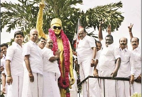 தஞ்சை மாவட்டத்தில் அ.தி.மு.க. கட்டுக்கோப்புடன் செயல்படுகிறது எம்.எல்.ஏ. பேட்டி