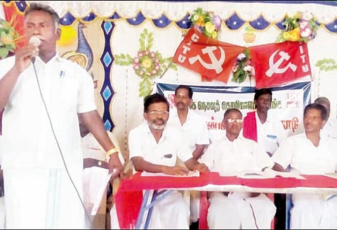 நெசவாளர்களுக்கு 50 சதவீத மானியத்தில் கடனுதவி வழங்க வேண்டும் சங்க கூட்டத்தில் தீர்மானம்