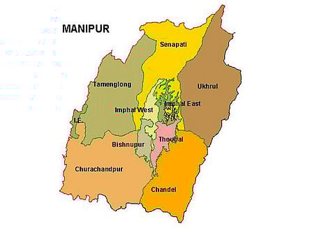 பிரதமர் பிரசாரம் செய்ய இருக்கும் நிலையில் மணிப்பூரில் வெடிகுண்டுகள் கண்டெடுப்பு