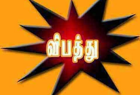 திருக்காட்டுப்பள்ளி அருகே மோட்டார் சைக்கிளில் சென்ற ஆசிரியர் பலி லாரி மோதியது