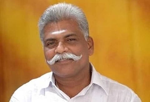 தாமிரபரணி ஆற்றில் தண்ணீர் எடுக்க வழங்கிய அனுமதியை ரத்து செய்ய வேண்டும்