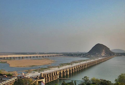 ஆந்திராவின் நதி இணைப்பு திட்டம் லிம்கா சாதனைப் புத்தகத்தில் இடம்பெற்றது