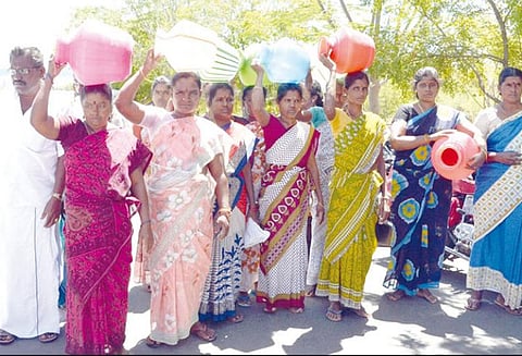 குடிநீர் வழங்கக்கோரி பொதுமக்கள் கலெக்டரிடம் மனு