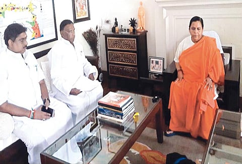 வெள்ளநீர் வடிகால் திட்டத்திற்காக ரூ.122 கோடி ஒதுக்க வேண்டும் மத்திய மந்திரியிடம், நாராயணசாமி வலியுறுத்தல்