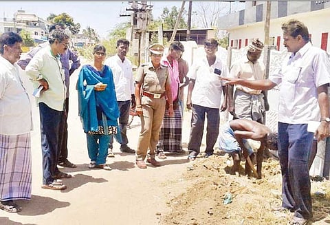 குடிநீர் உறிஞ்ச பயன்படுத்திய 3 மின்மோட்டார்கள் பறிமுதல்