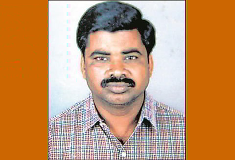 அமைச்சர் விஜயபாஸ்கரின் நண்பர் தற்கொலை; வருமானவரித்துறை சோதனை நடந்த ஒரு மாதத்தில் துயர முடிவு