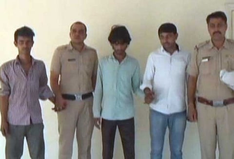 ‘பெண் குழந்தை பெற்றுக் கொள்ளாதீர்கள்’ அரியானா நிர்பயாவின் தாயார் கண்ணீர்