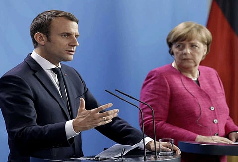 வலது சாரி ஒருவரை பிரதமாக்கினார் பிரஞ்சு அதிபர் மெக்ரான்