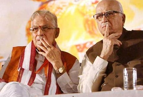 பாபர் மசூதி இடிப்பு வழக்கில் இருந்து விடுவிக்க கோரிய அத்வானி உள்ளிட்டோரின் மனுக்கள் தள்ளுபடி