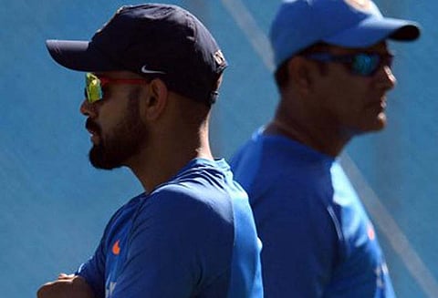 வலைப்பயிற்சியின் போது அனில் கும்பிளே வந்ததும் மைதானத்தைவிட்டு விராட் கோலி வெளியேறினாரா?