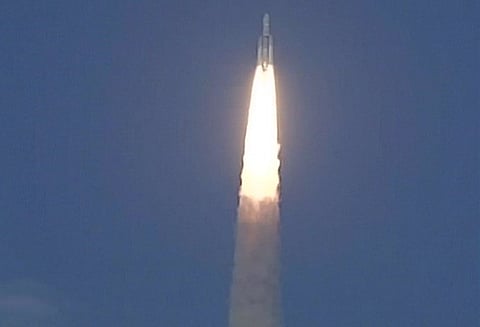 ஜி.எஸ்.எல்.வி. மார்க்-3 ராக்கெட் வெற்றிகரமாக விண்ணில் நிலைநிறுத்தப்பட்டது