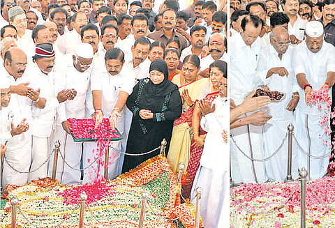 122–வது பிறந்தநாள்: காயிதே மில்லத் நினைவிடத்தில் தலைவர்கள் மரியாதை