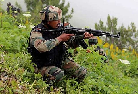 ஜம்மு காஷ்மீரில் ஊடுருவல் முயற்சி முறியடிப்பு, பயங்கரவாதி ஒருவன் சுட்டுக்கொலை