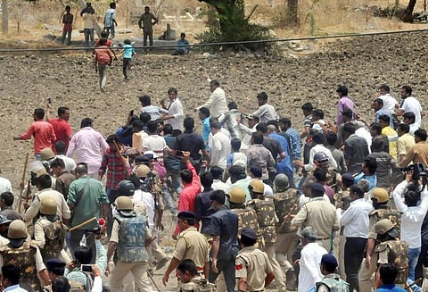 விஷமோ, தோட்டாவோ எங்களுக்கு விதிக்கப்பட்டது மரணம்தான் மத்திய பிரதேச விவசாயிகள் வேதனை